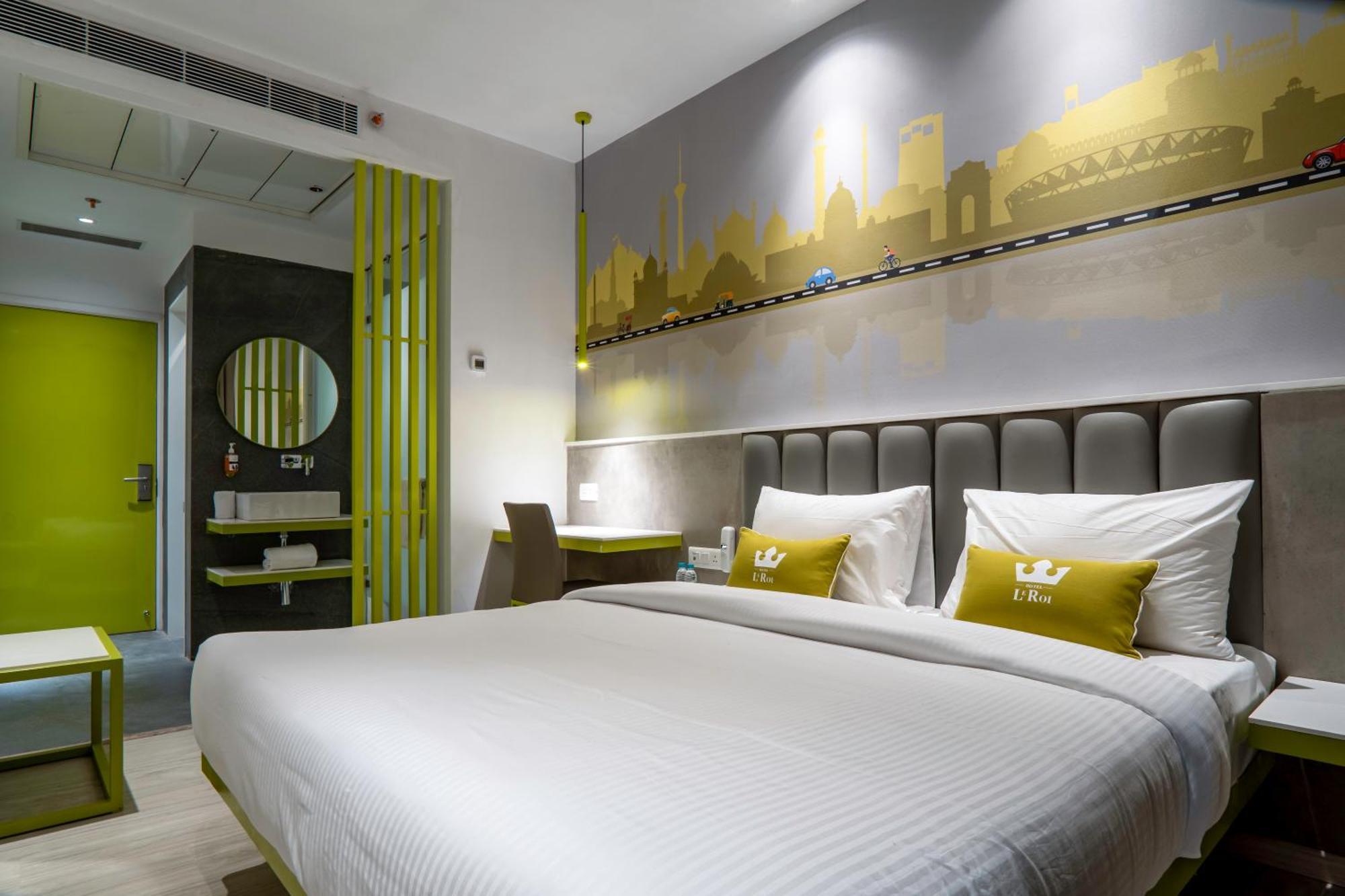 Hotel Le Roi Express Karol Bagh Делхи Екстериор снимка