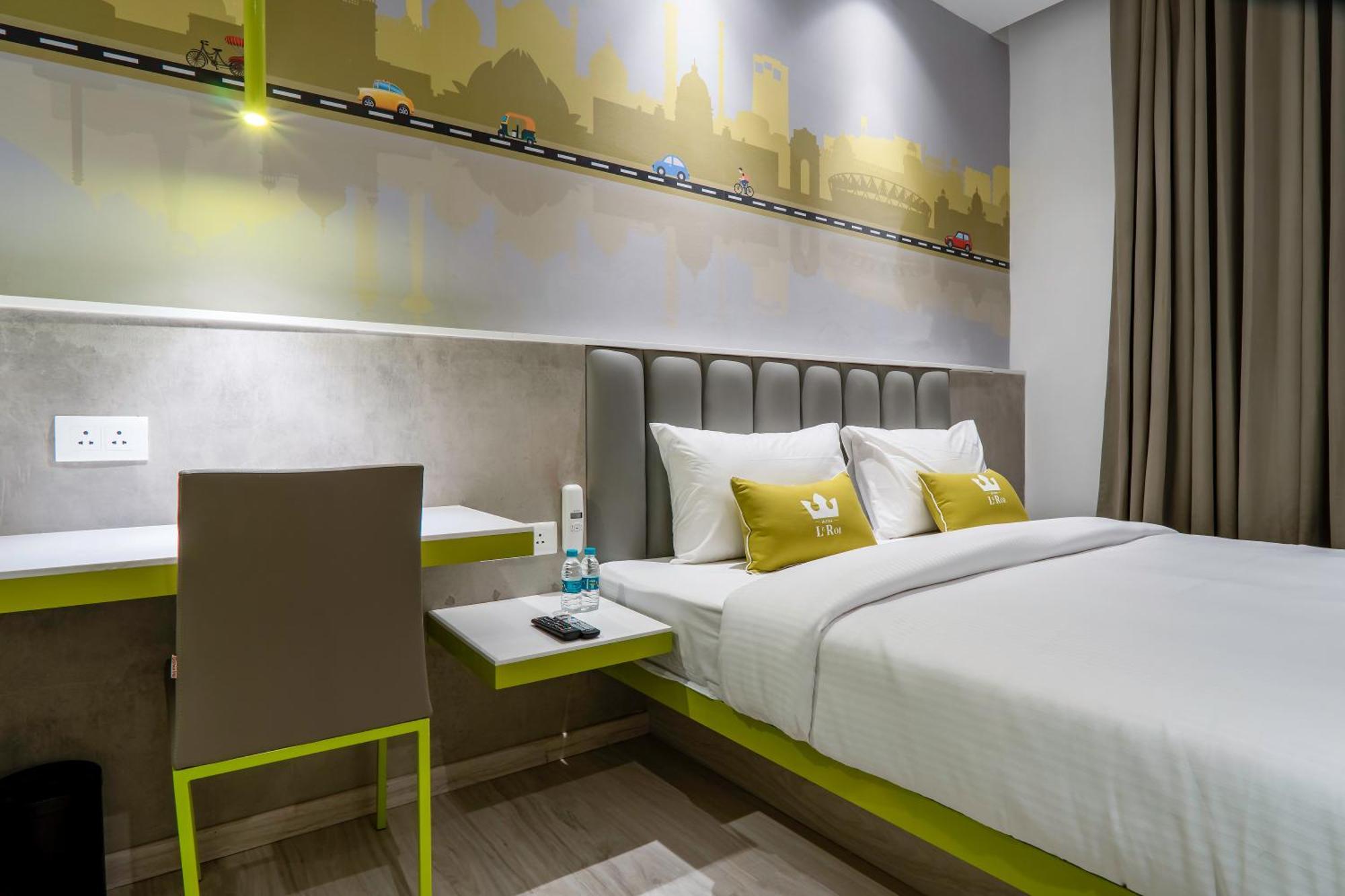 Hotel Le Roi Express Karol Bagh Делхи Екстериор снимка
